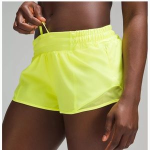 Lululemon Hotty Hot Low-Rise Lined Short 2.5 inch